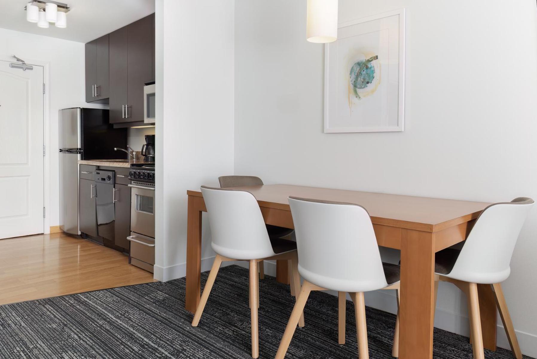 Towneplace Suites By Marriott Monrovia Extérieur photo