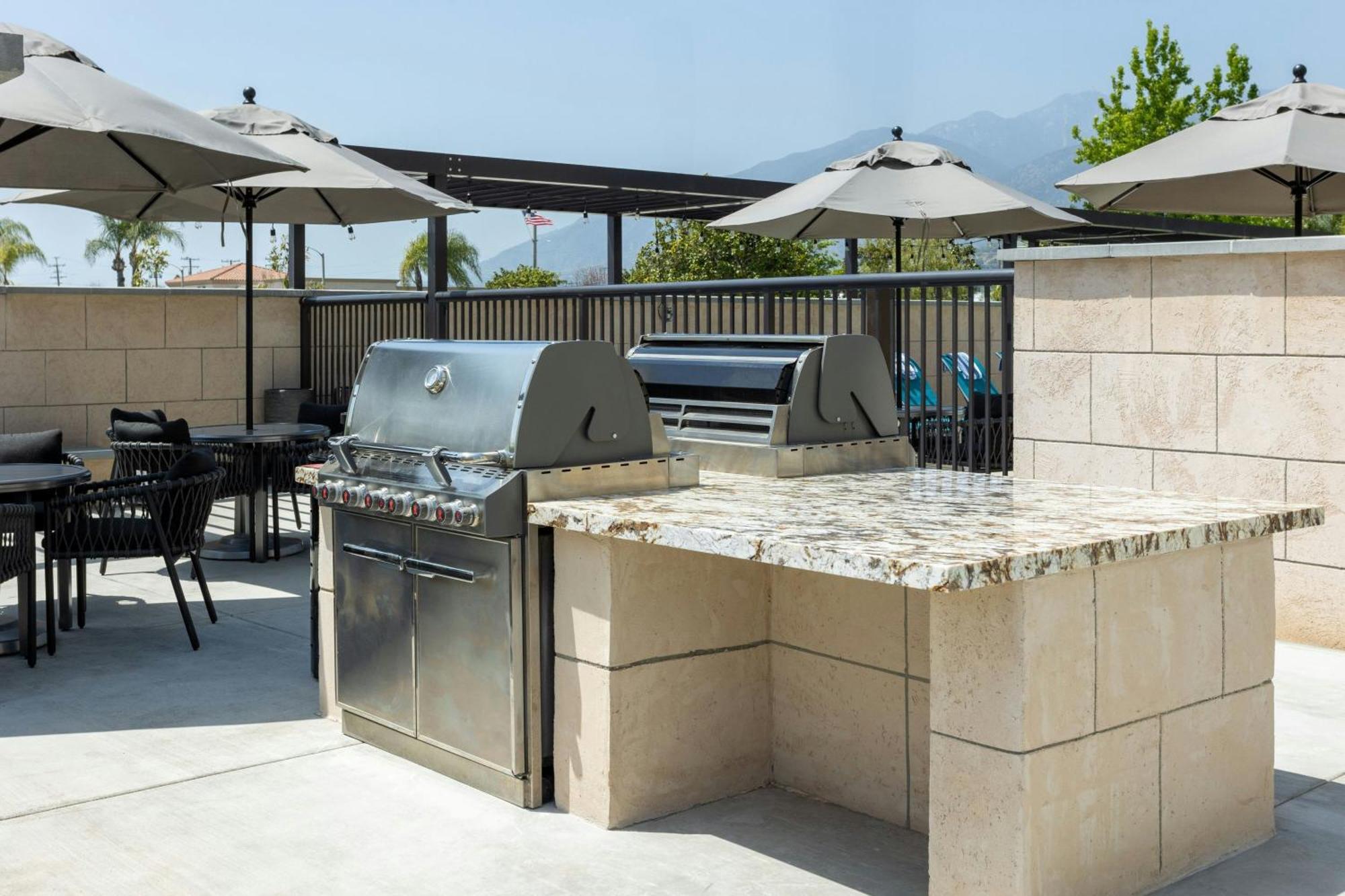 Towneplace Suites By Marriott Monrovia Extérieur photo