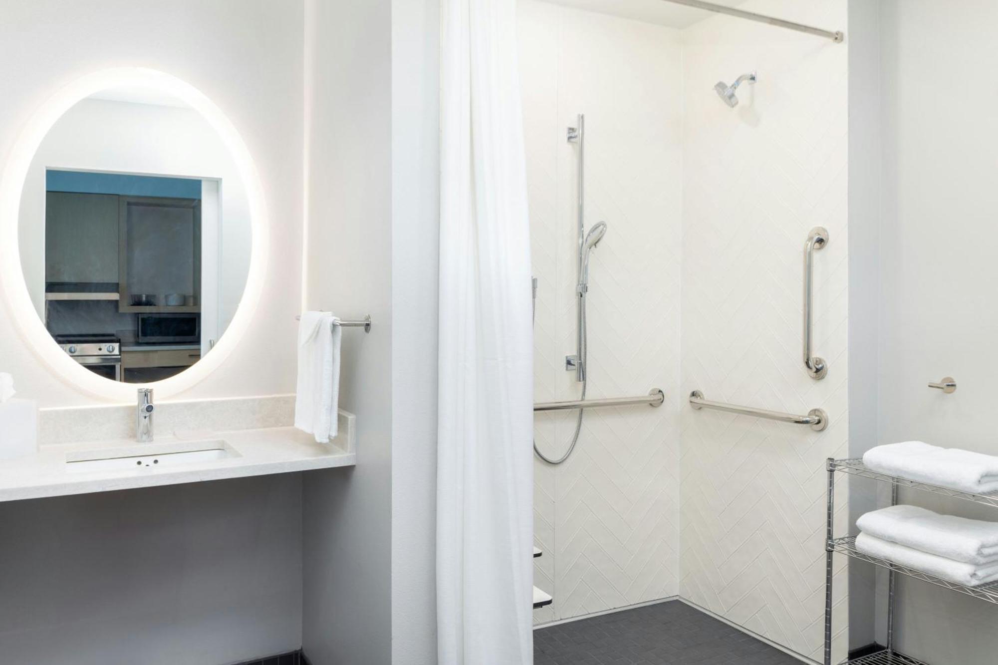 Towneplace Suites By Marriott Monrovia Extérieur photo