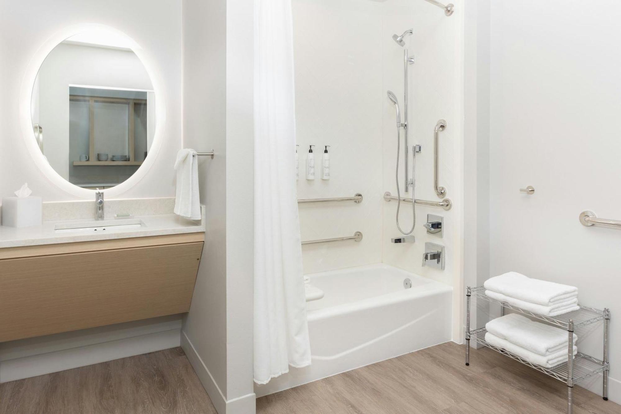 Towneplace Suites By Marriott Monrovia Extérieur photo