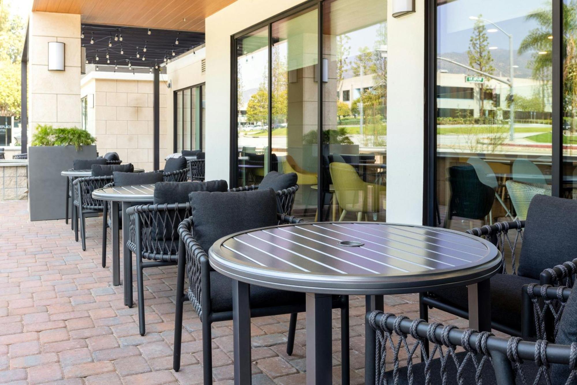 Towneplace Suites By Marriott Monrovia Extérieur photo