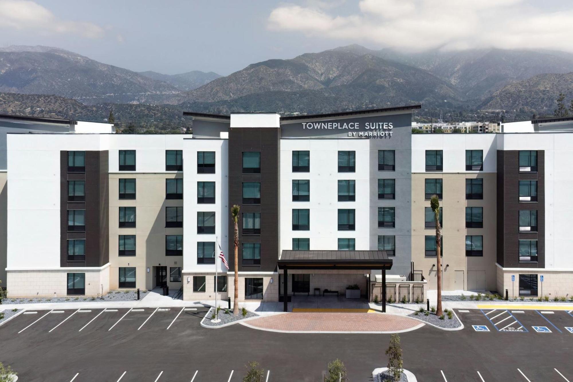 Towneplace Suites By Marriott Monrovia Extérieur photo