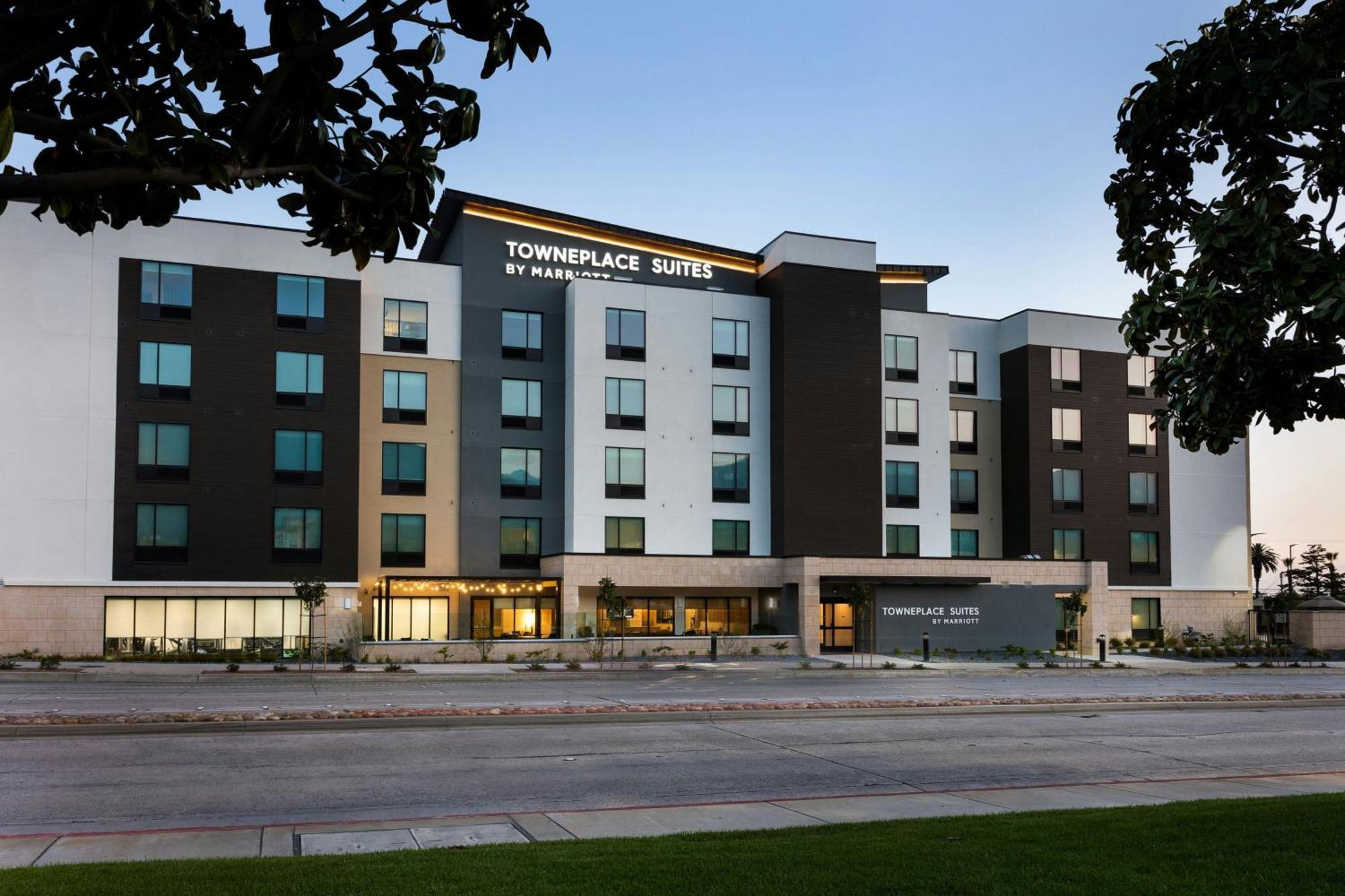 Towneplace Suites By Marriott Monrovia Extérieur photo